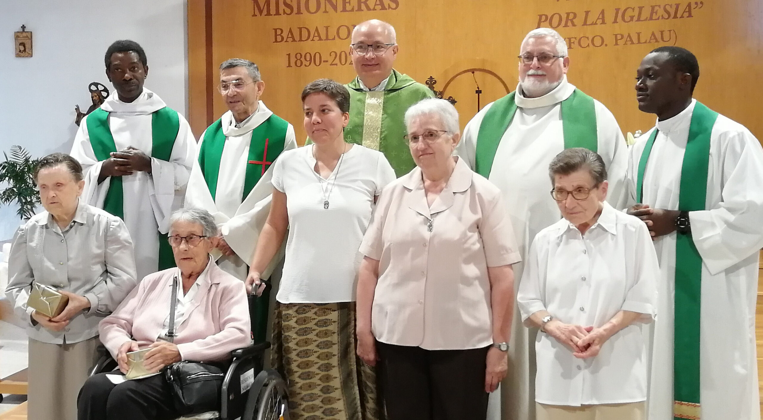 Després de 132 anys de presència a Badalona, el diumenge dia 25 de setembre les Carmelites Missioneres, fundades pel carmelita descalç beat Francesc Palau, s'acomiadaren de la nostra ciutat..
