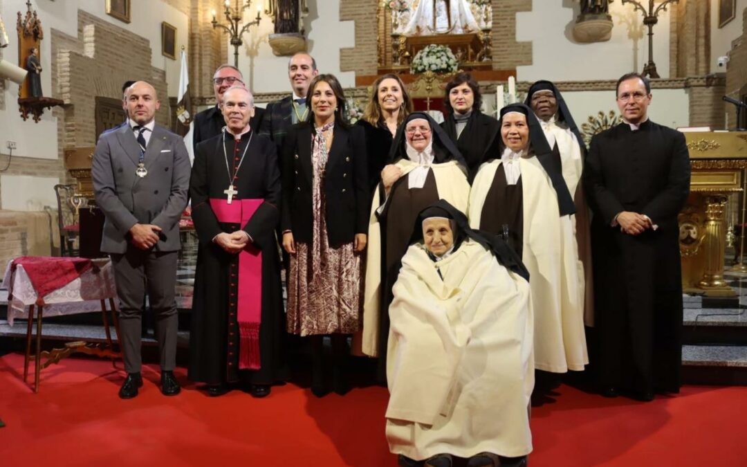 Les carmelites descalces de Ronda reben la medalla de la ciutat en la clausura del seu Jubileu