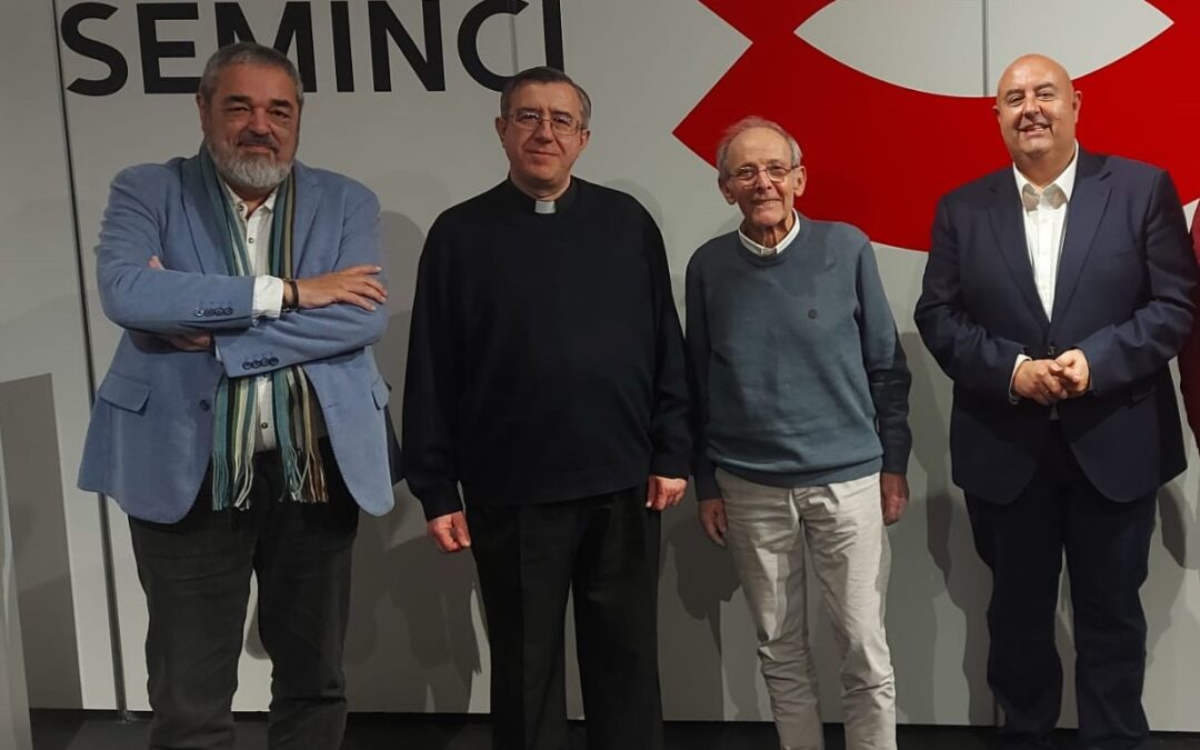 Emilio Gutiérrez Caba y Carlos Aganzo rememoran la serie ‘Teresa de Jesús’ en Valladolid