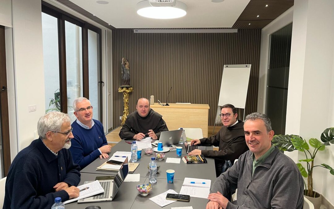 Reunión mensual del Consejo Provincial de los Carmelitas Descalzos en Valencia