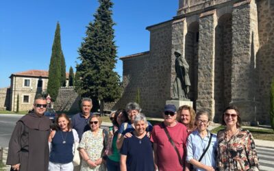 La petjada de Teresa de Jesús continua viva: peregrinació orant a Àvila