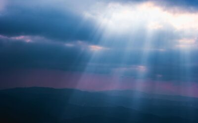 «Se separó de ellos, y fue llevado hacia el cielo»