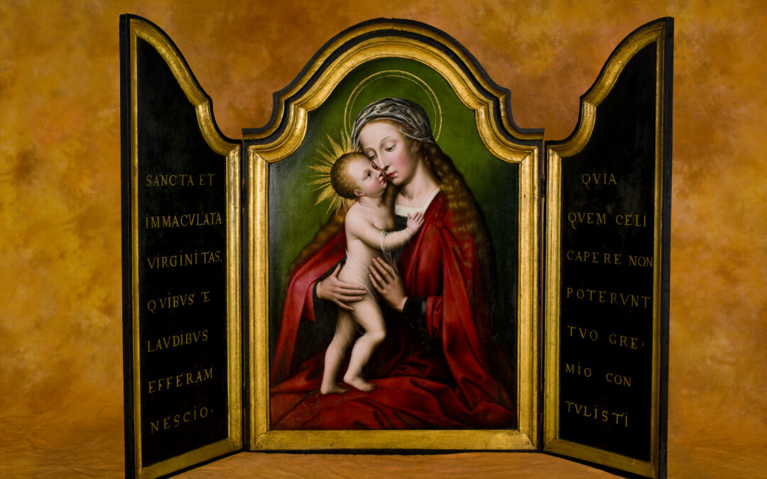 HUELLAS DE TERESA MUESTRA EL TRÍPTICO DE LA VIRGEN CON EL NIÑO QUE SE GUARDA EN EL CONVENTO DE SAN JOSÉ DE ÁVILA