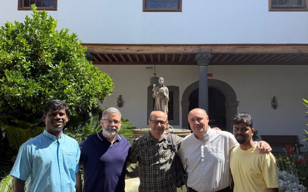 Visita Pastoral del P. Francisco Sánchez Oreja a la Comunidad de Santa Cruz de Tenerife