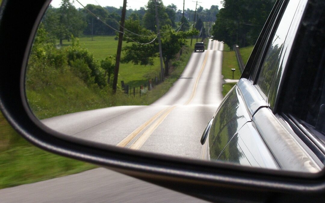 «Nadie que pone la mano en el arado y mira hacia atrás vale para el reino de Dios»