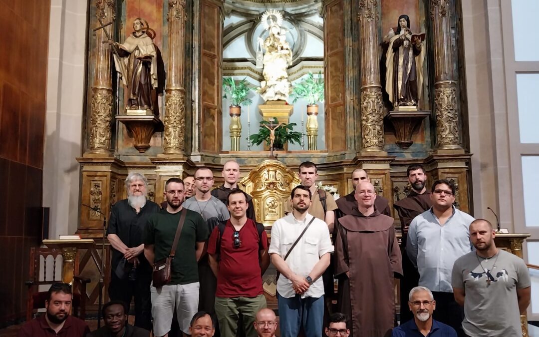 Los Carmelitas del Segundo Noviciado visitan Baeza en clave sanjuanista