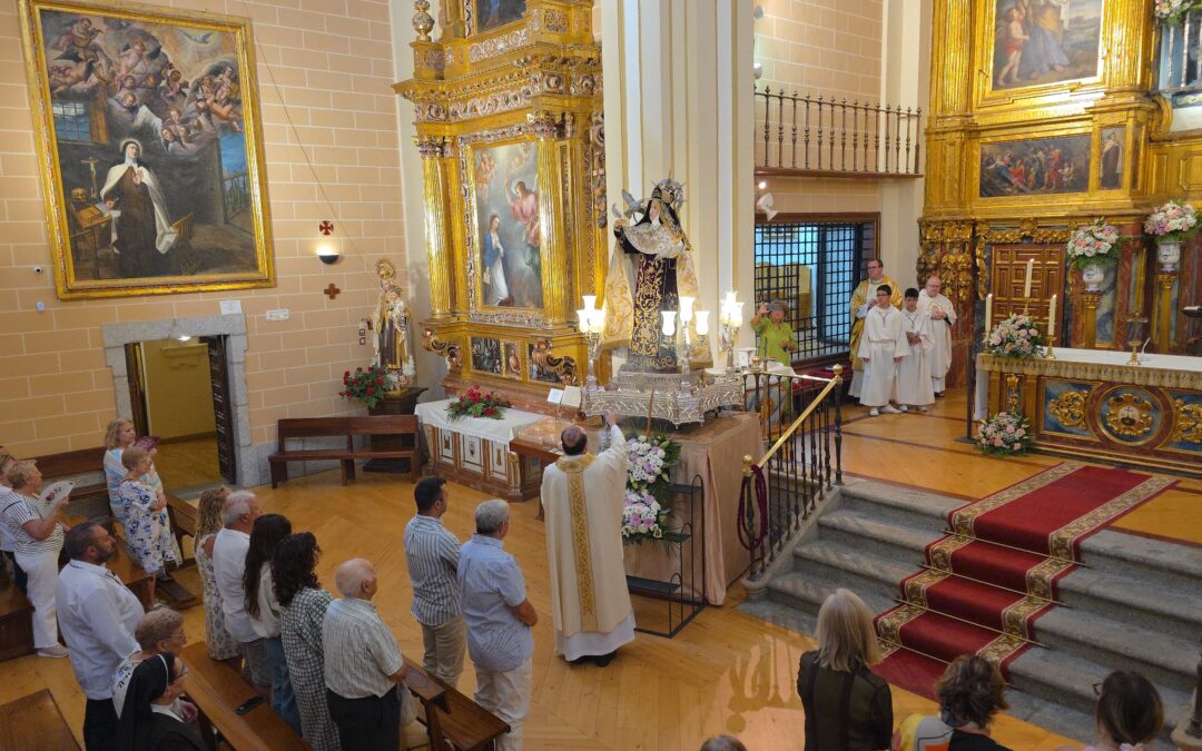 El P. Francisco Sánchez Oreja preside la apertura del Triduo de la Transverberación en Alba de Tormes