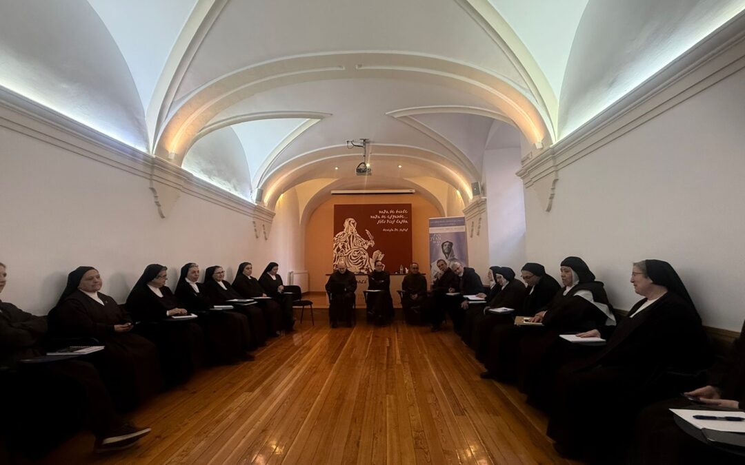 Clausura de la Visita General a Àvila: trobada final amb les Carmelites Descalces i Eucaristia presidida pel P. Miguel Márquez