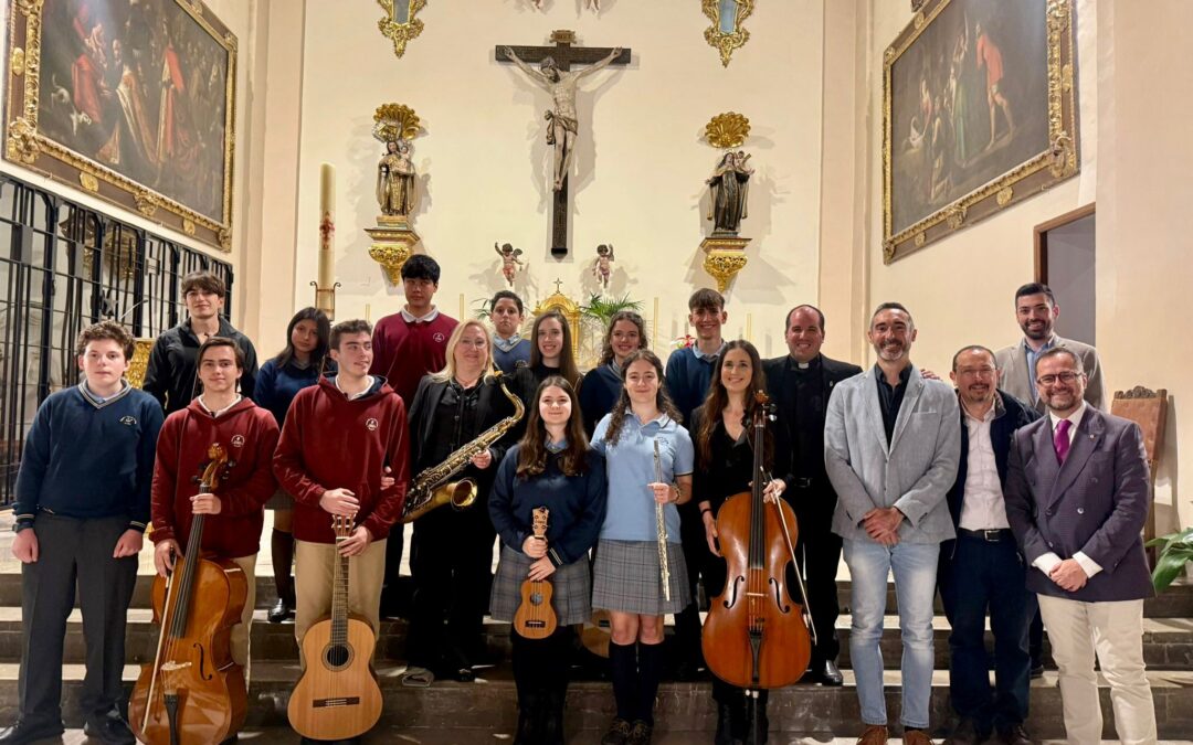 Granada revive el legado de San Juan de la Cruz con música, juventud y solidaridad en el Convento de San José
