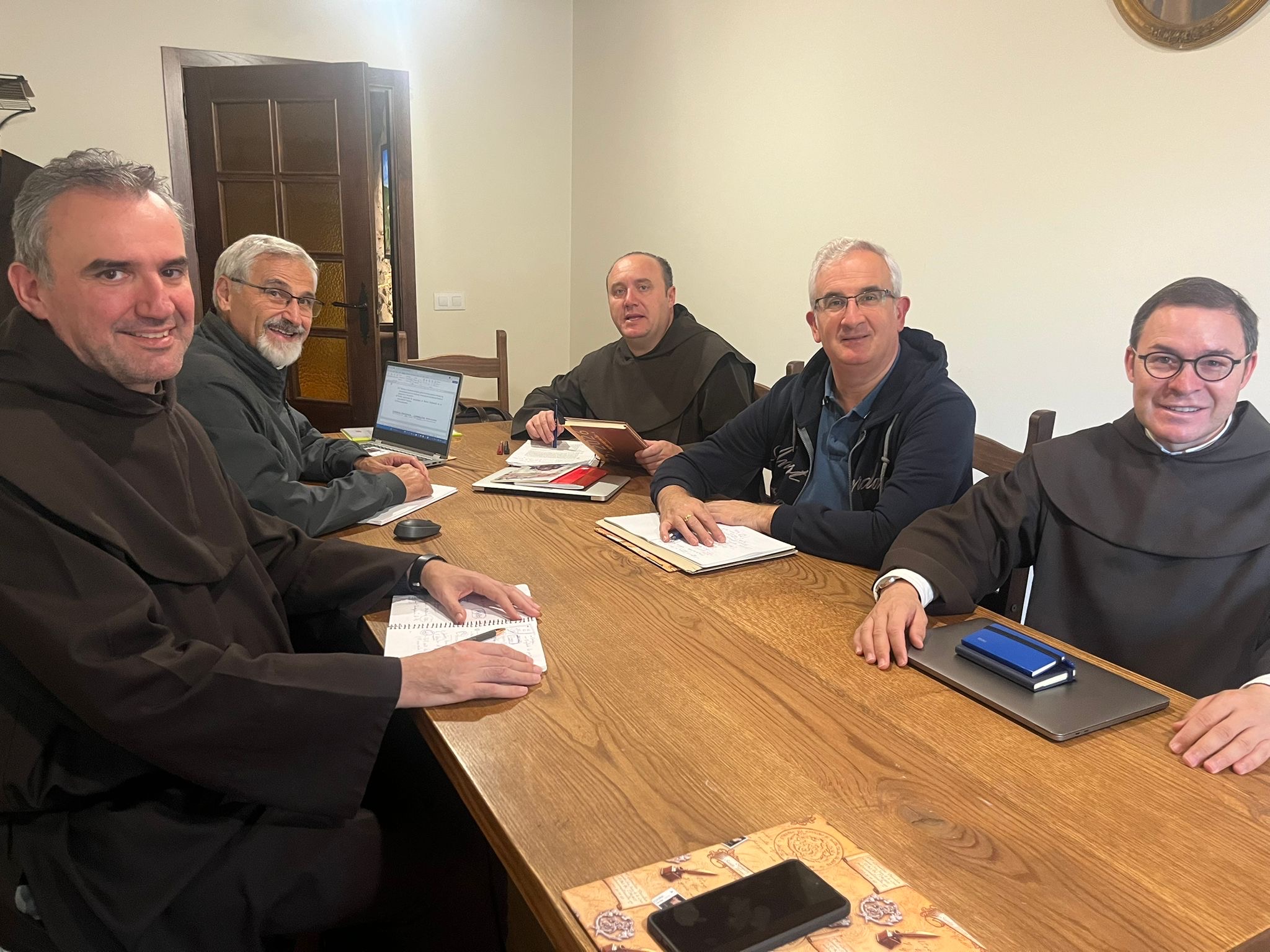 AAB65BB0-606D-4CBF-BBA4-1D3F622CE5F9