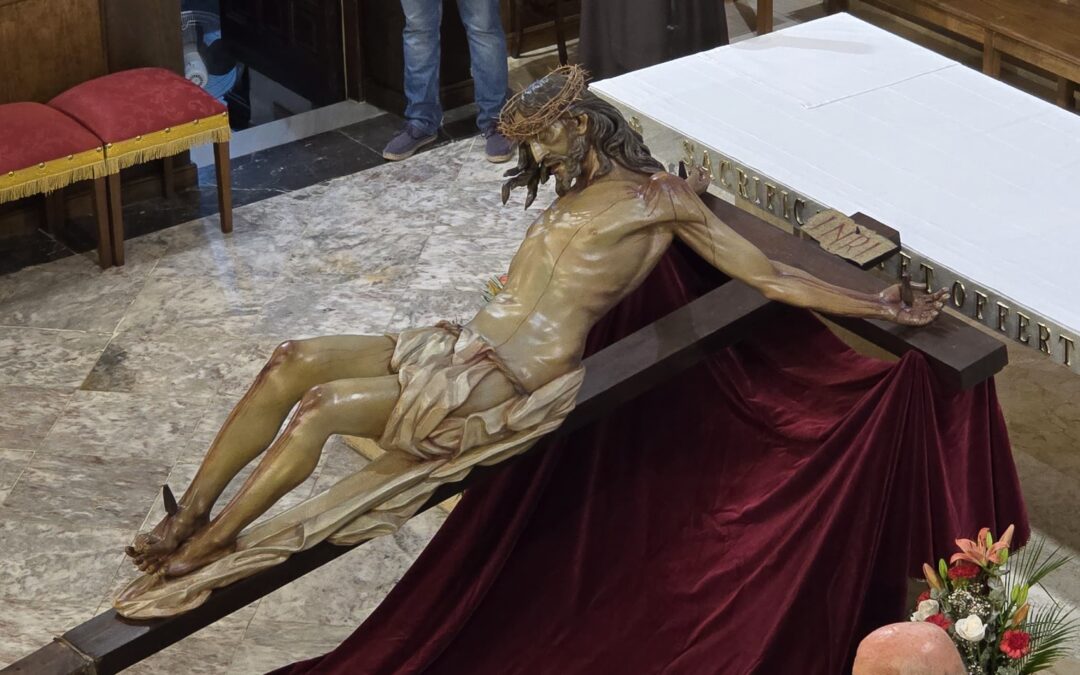 El Cristo de la Noche Oscura llega al convento de los Carmelitas Descalzos de Úbeda para el Vía Crucis del Año Jubilar